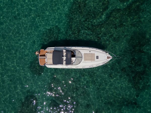 Sunseeker Mustique 42 | Apostolis