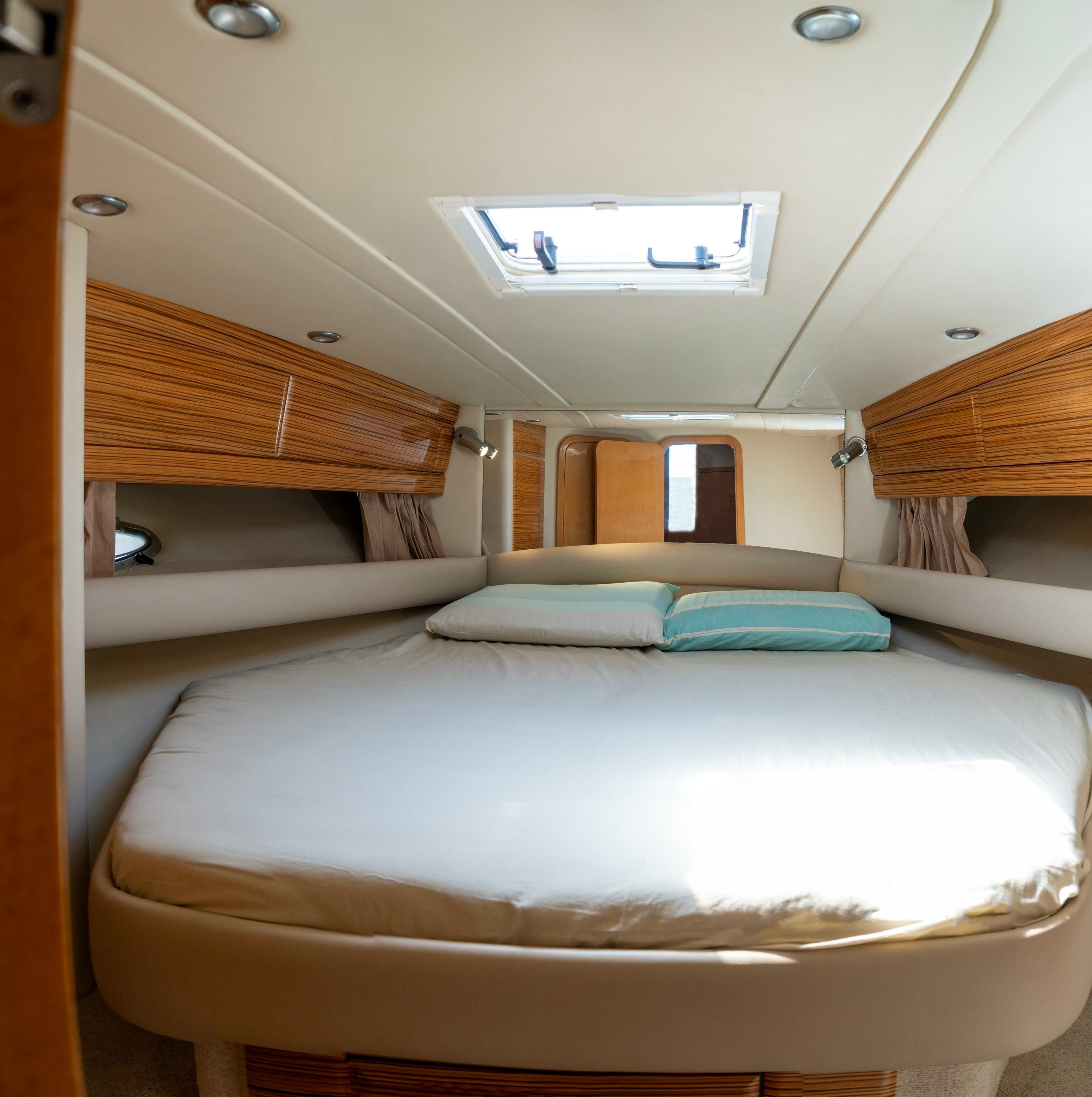 Sunseeker Mustique 42 | Apostolis