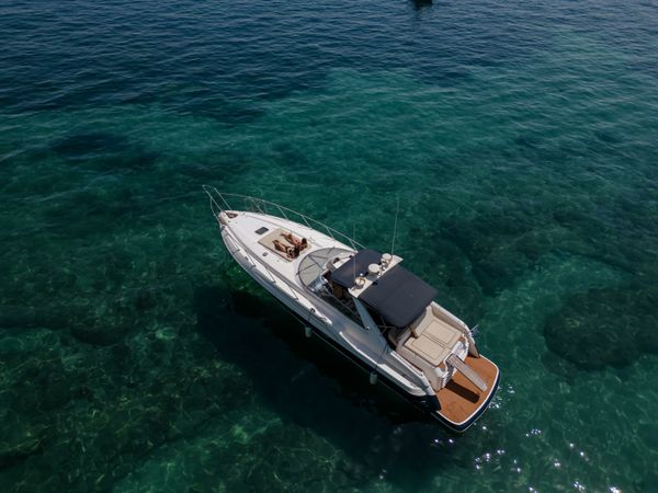Sunseeker Mustique 42 | Apostolis