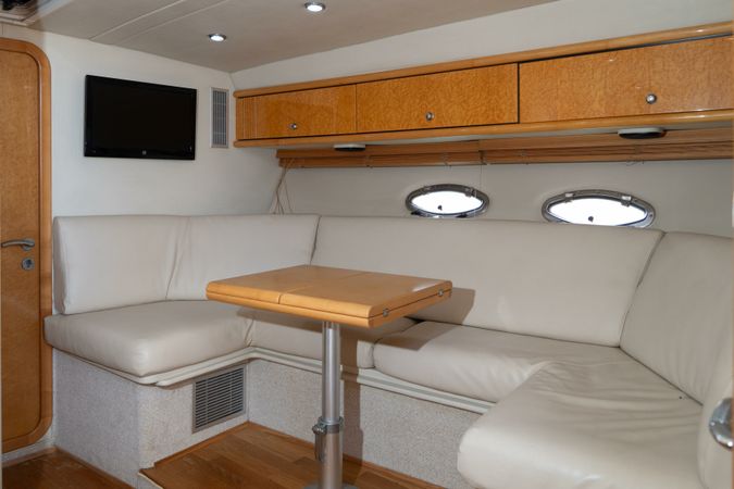 Sunseeker Mustique 42 | Apostolis