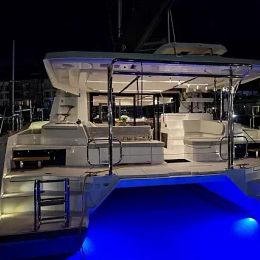 Leopard 46 | Blue Moon