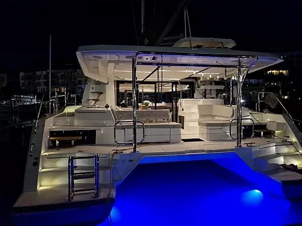 Leopard 46 | Blue Moon