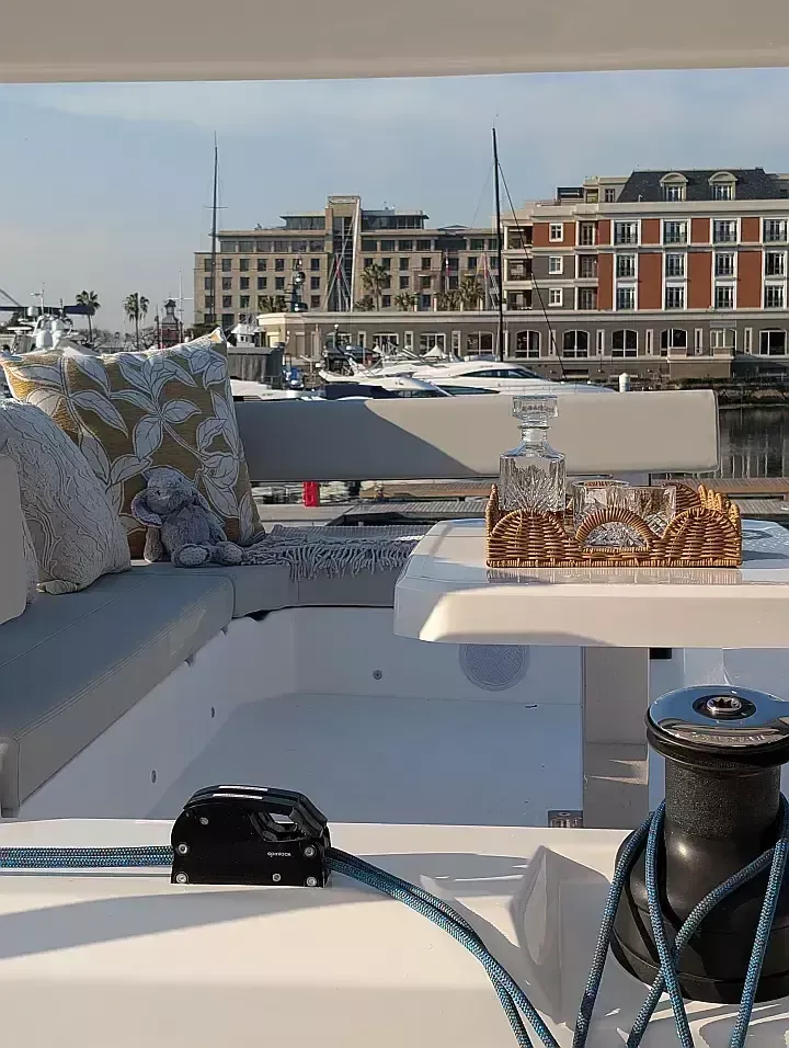 Leopard 46 | Blue Moon
