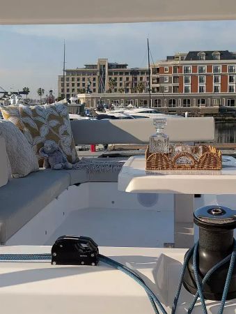 Leopard 46 | Blue Moon