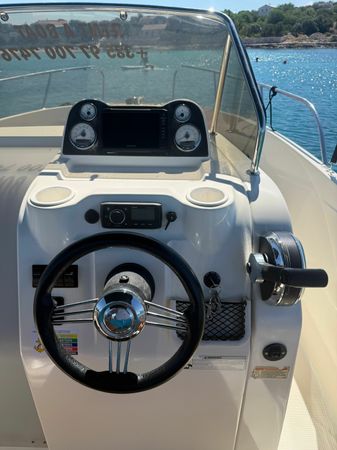 Quicksilver 675 Activ | 18