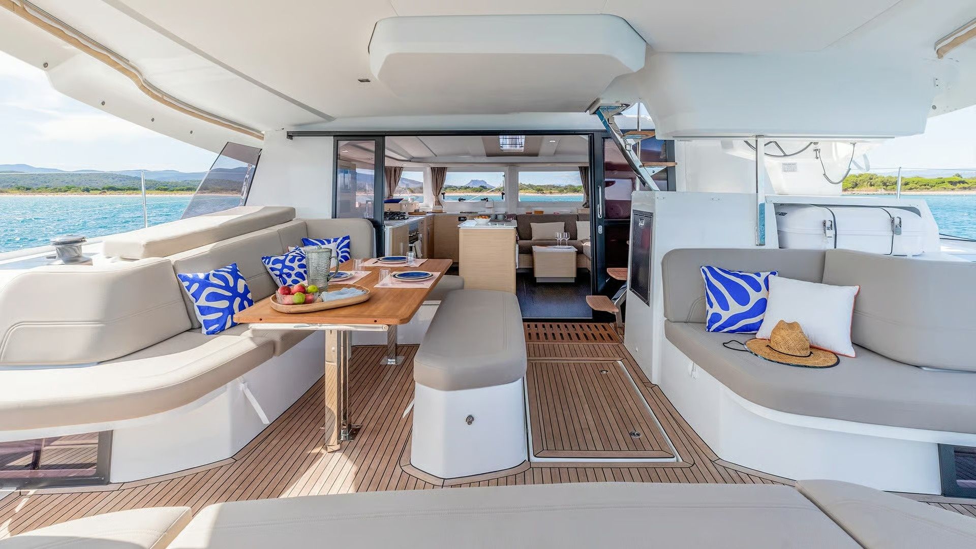Fountaine Pajot FP44 | Raven