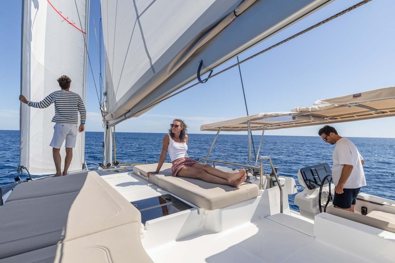 Fountaine Pajot FP44 | Blue Escape