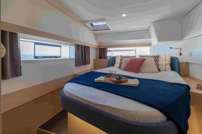 Fountaine Pajot FP44 | Blue Escape