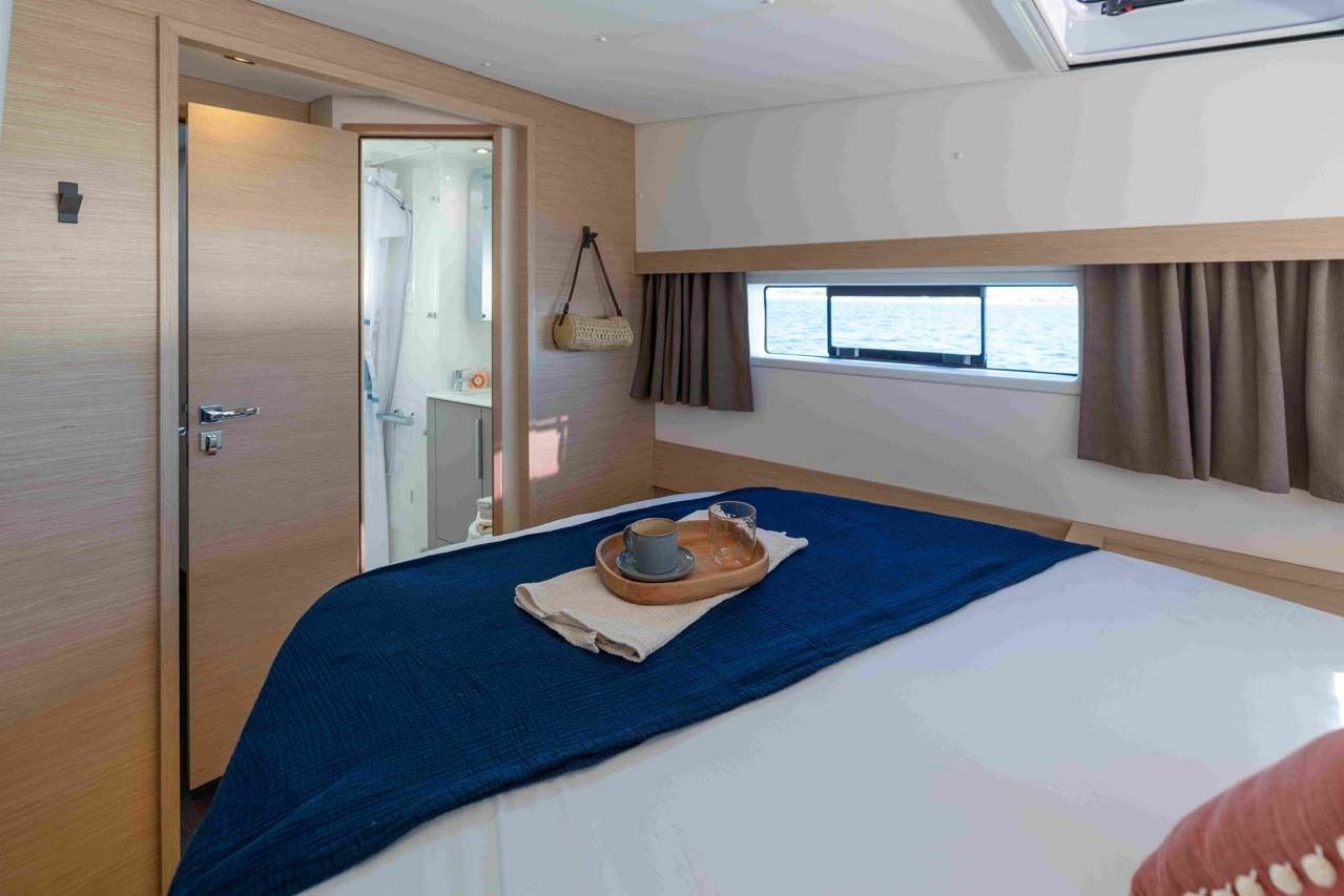 Fountaine Pajot FP44 | Blue Escape