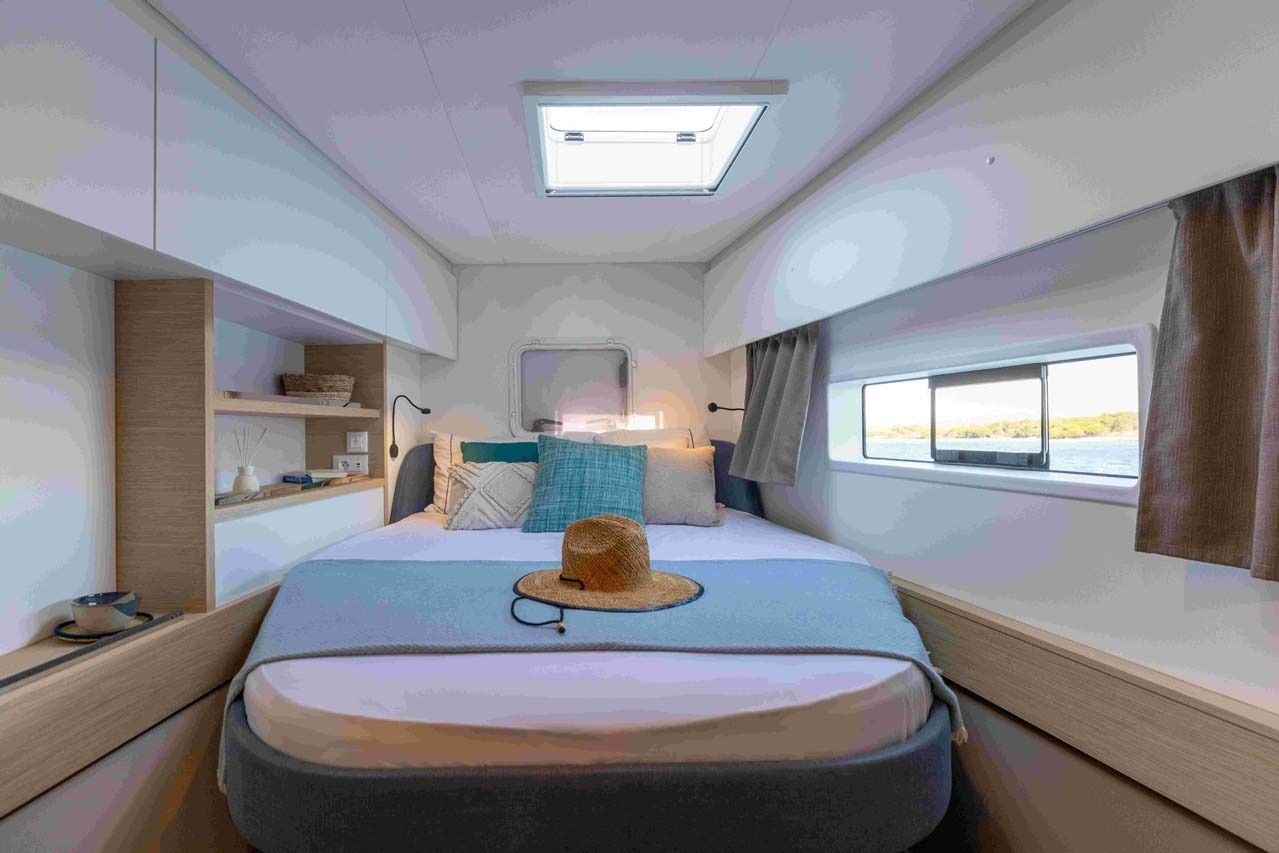 Fountaine Pajot FP44 | Blue Escape