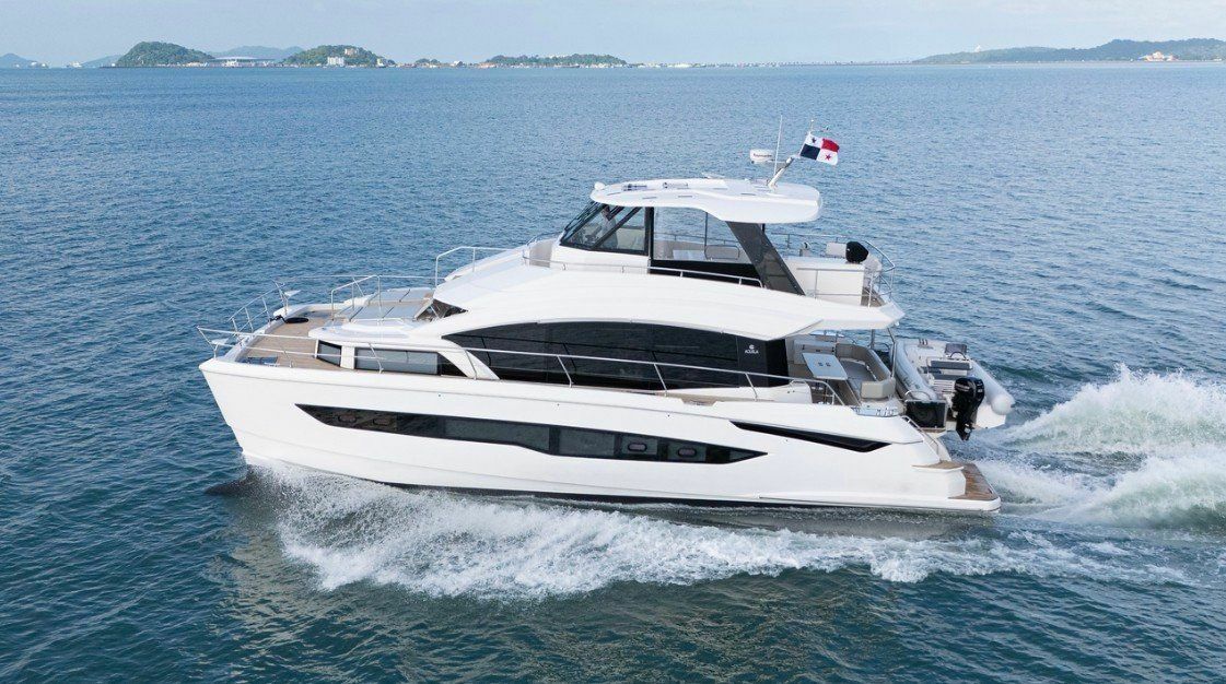 Aquila 54 | Eclipse
