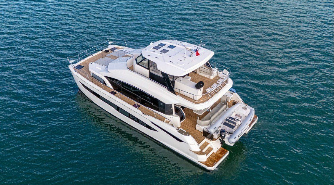 Aquila 54 | Eclipse