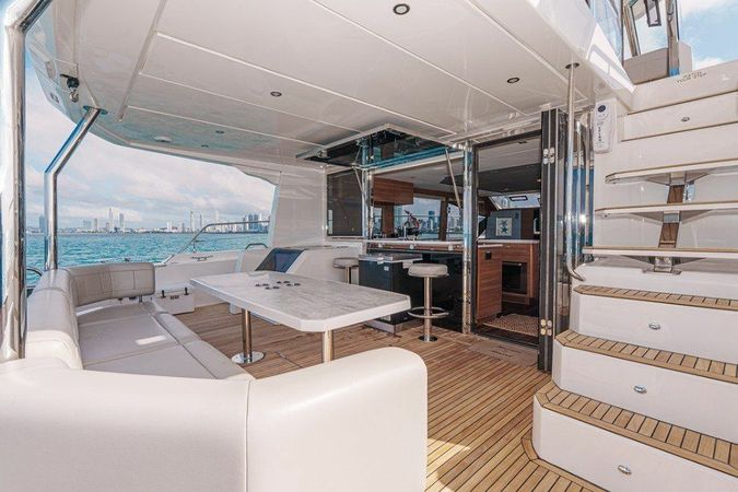 Aquila 54 | Eclipse