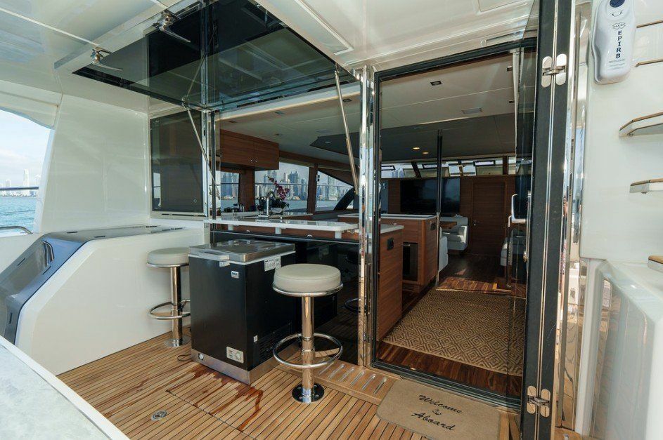 Aquila 54 | Eclipse