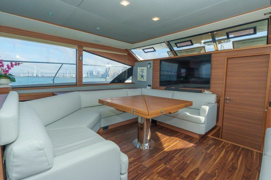 Aquila 54 | Eclipse