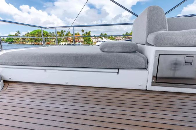 Azimut S7 | Swaha
