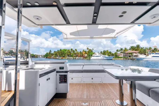 Azimut S7 | Swaha
