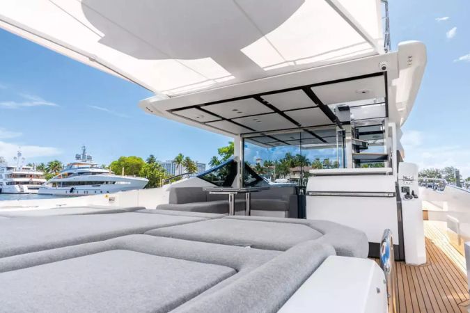 Azimut S7 | Swaha