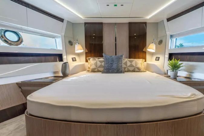 Azimut S7 | Swaha