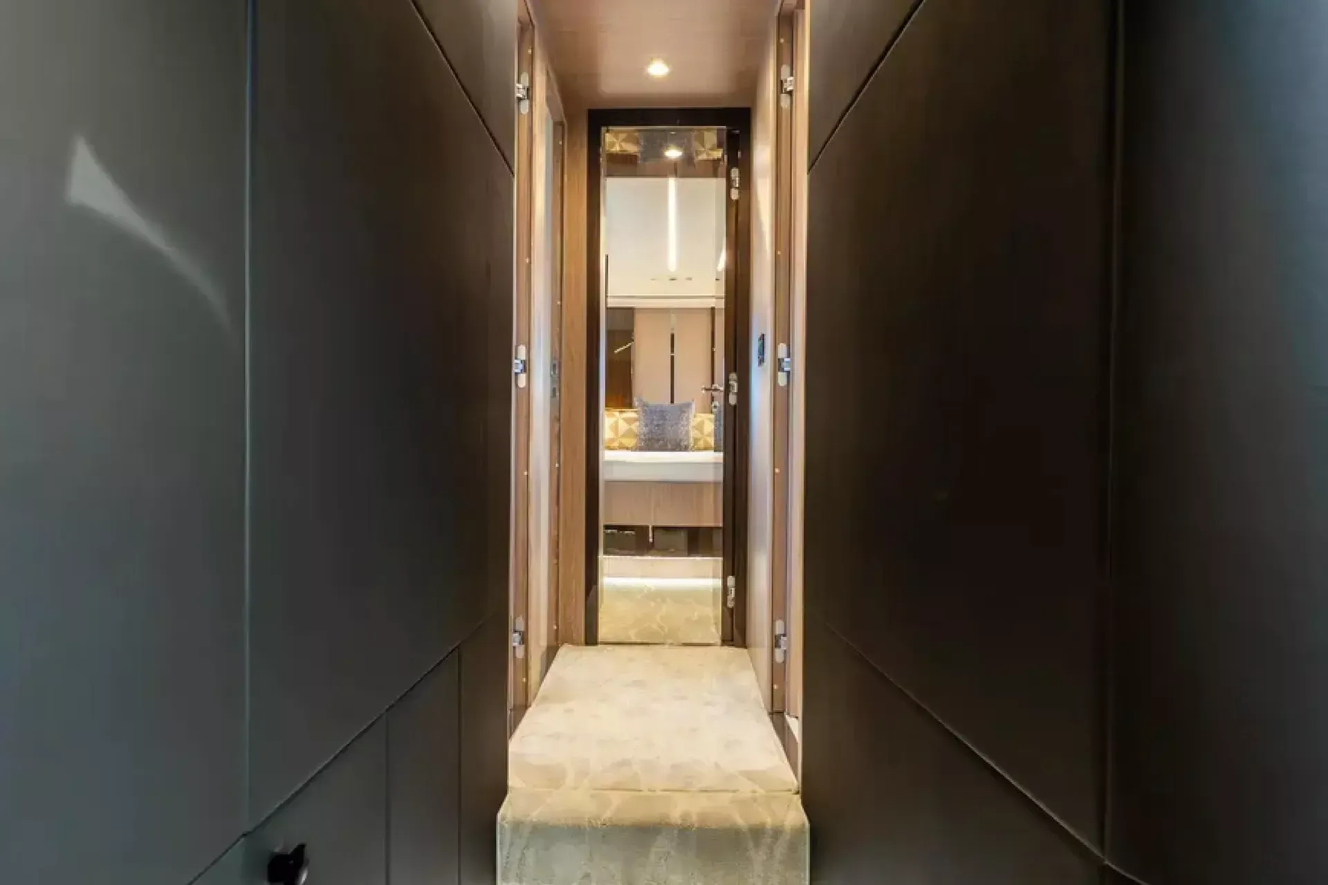 Azimut S7 | Swaha