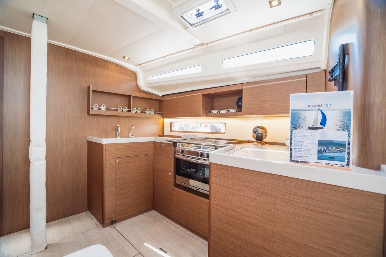 Beneteau Oceanis 40.1 | Primus Marine