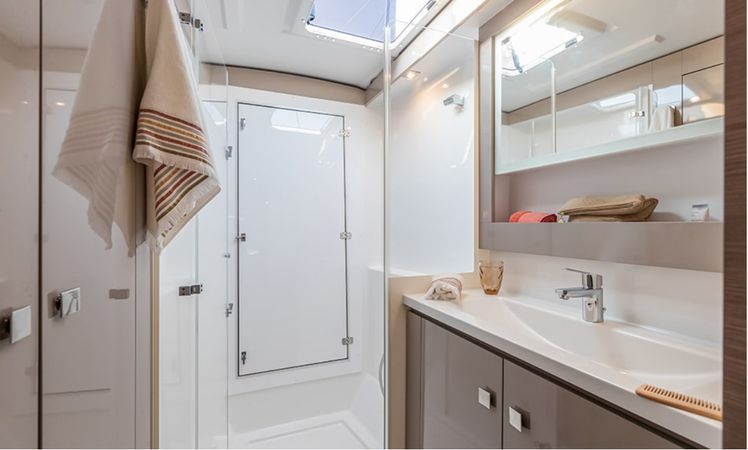 Fountaine Pajot Isla 40 | Martinic