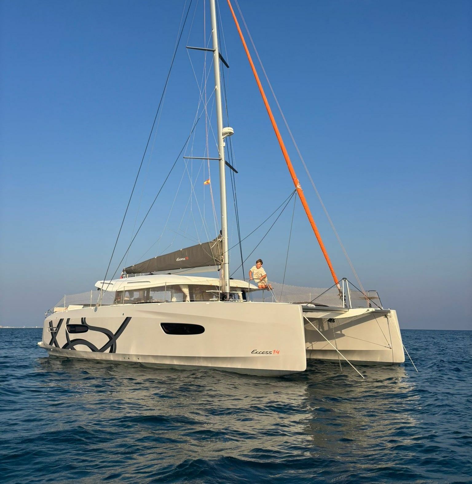Excess 14 | Estel