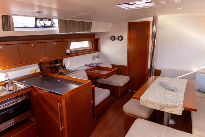 Beneteau Oceanis 45 | Avalon