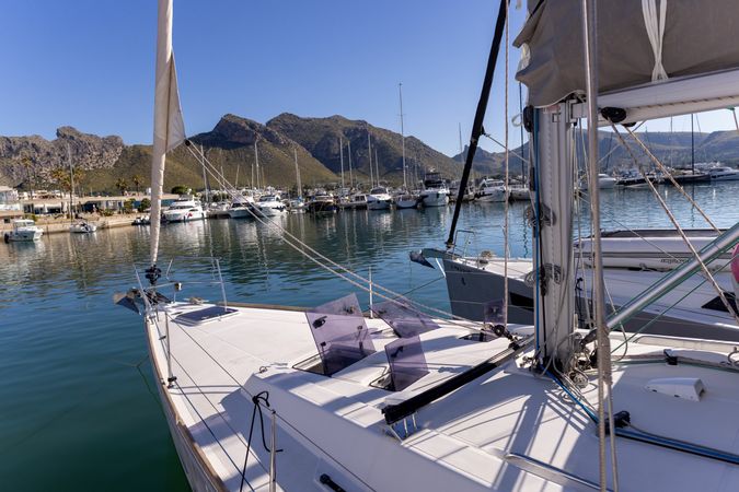 Beneteau Oceanis 45 | Avalon