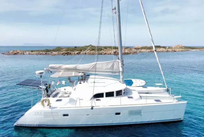 Lagoon 380 | Discovery