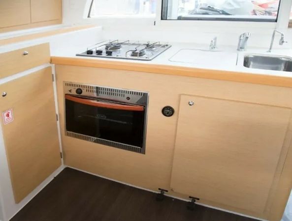 Lagoon 380 | Discovery
