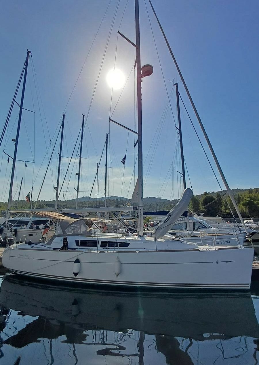 Jeanneau Sun Odyssey 33 | Primer Amor