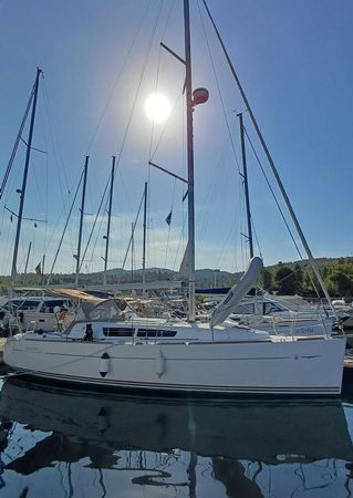 Jeanneau Sun Odyssey 33 | Primer Amor