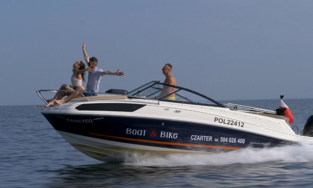 Bayliner VR5 | Maniuteq