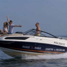 Bayliner VR5 | Maniuteq