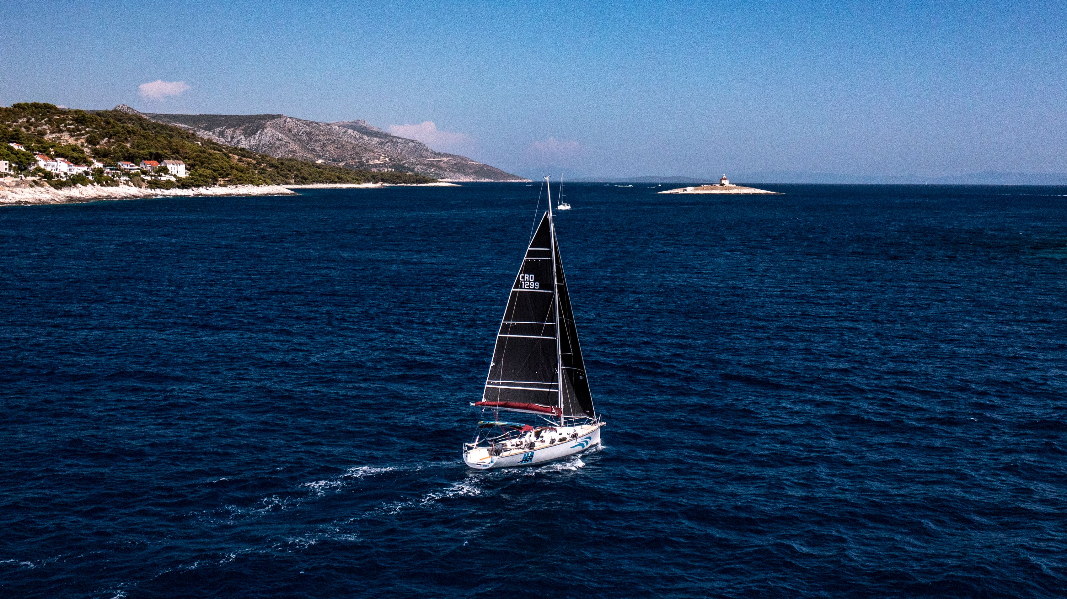 Justin 10 | Hvar 6
