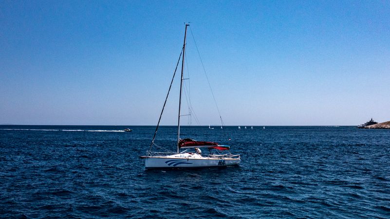 Justin 10 | Hvar 6