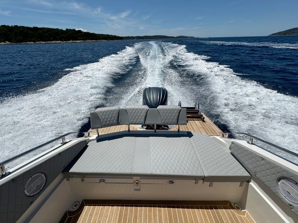 Trimarchi Dylet 85 | 24