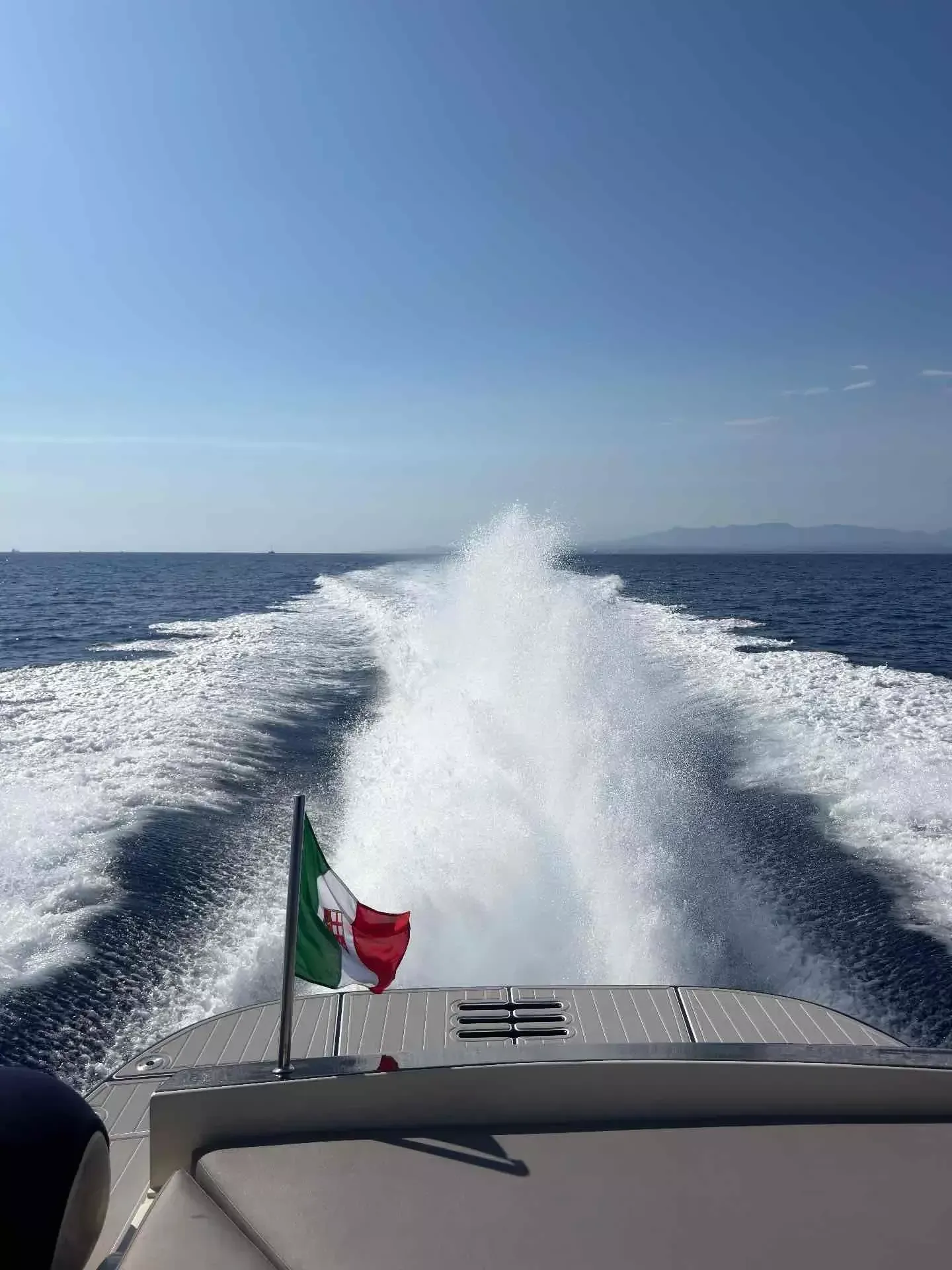 Baia 48 | Quantum of Solace