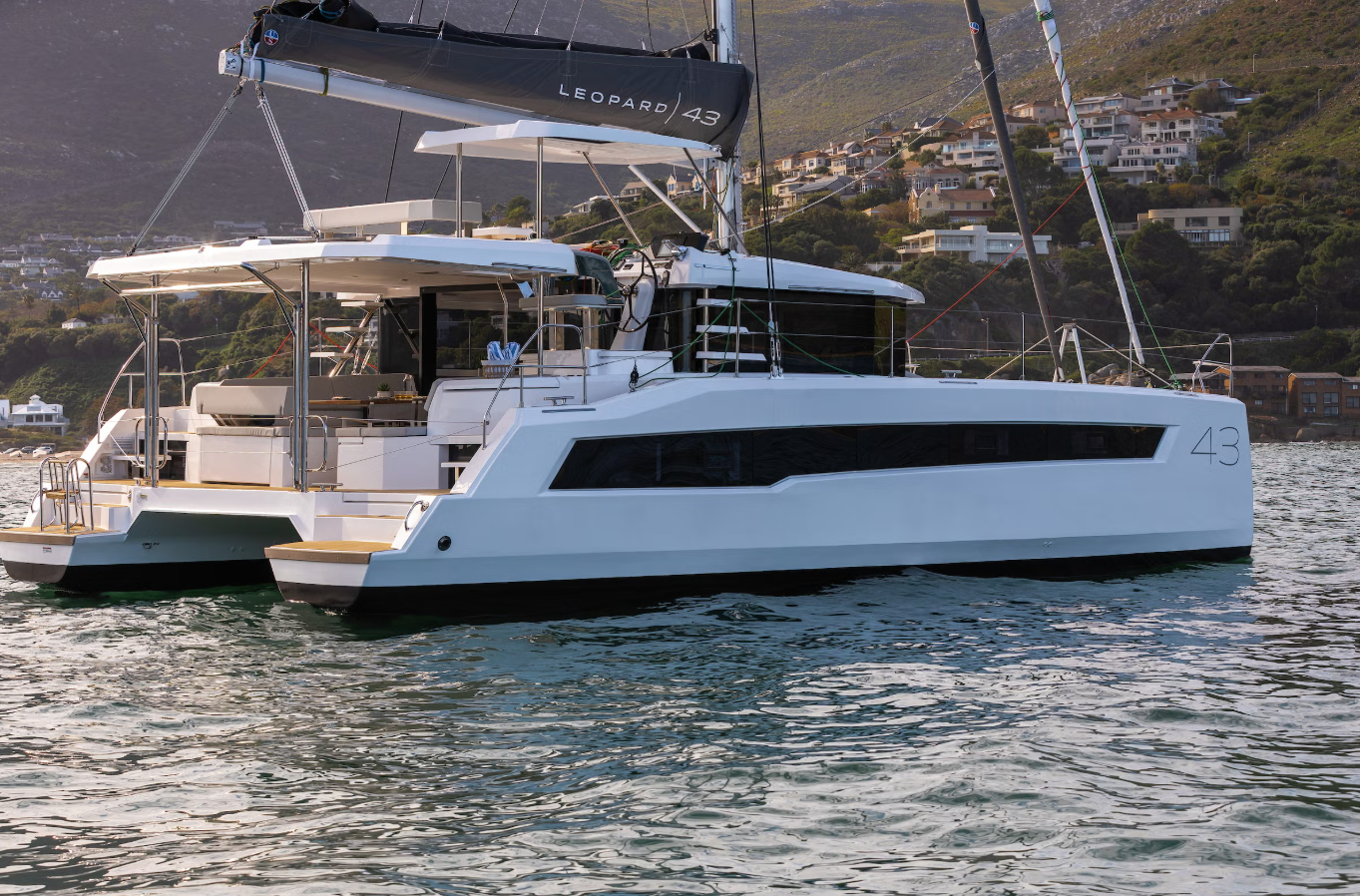Leopard 43 | Moorings 26
