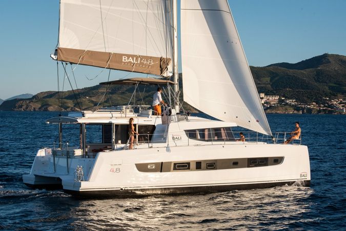 Bali 4.8 | Vento