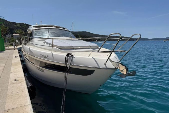 Bavaria S45 | Scorpion