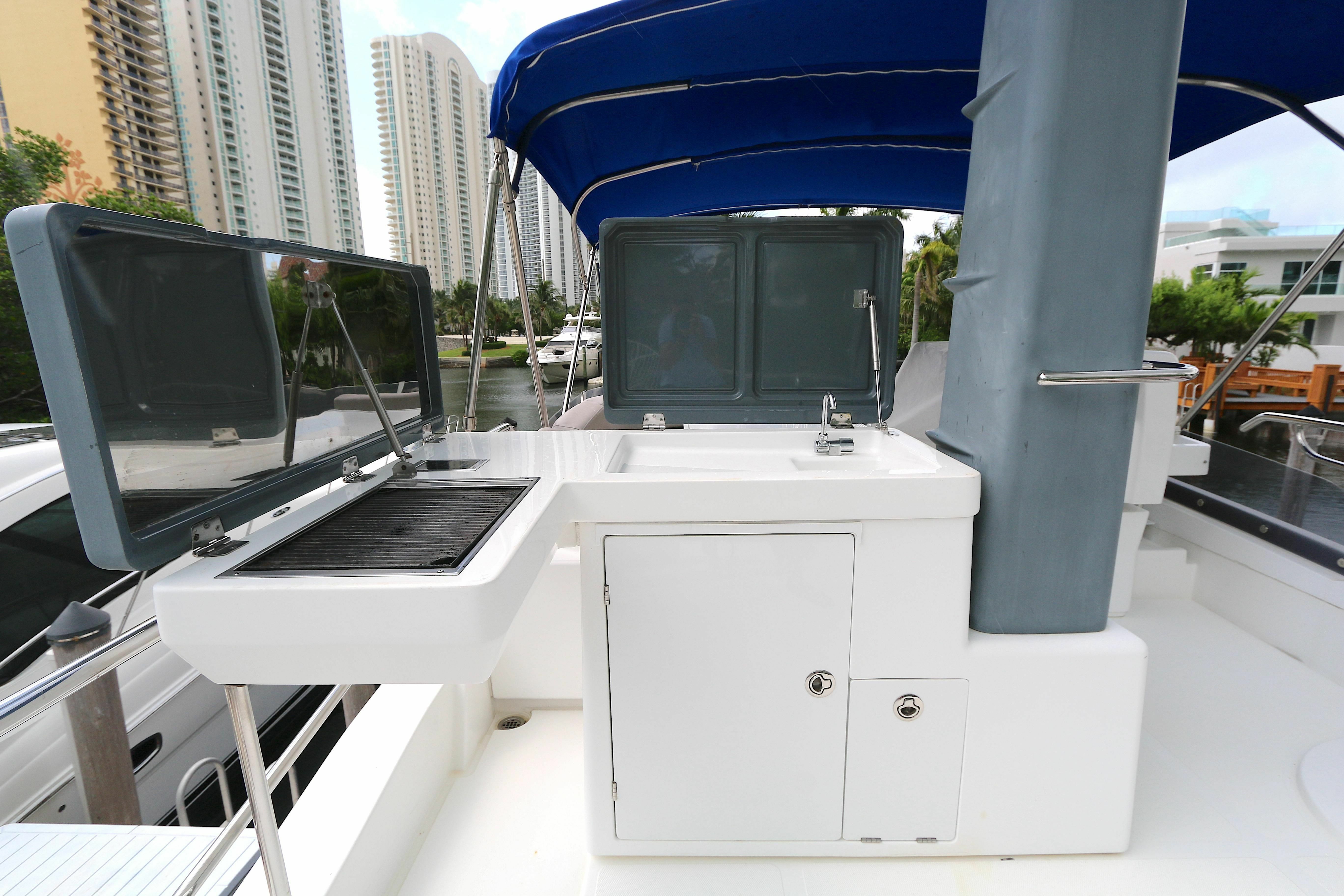 Azimut Magellano 43 | Caprice