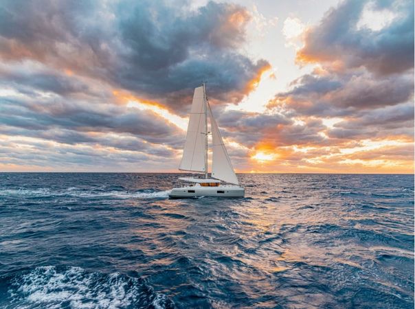 Lagoon 42 | Sunshine