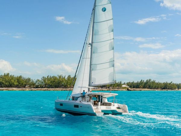 Lagoon 42 | Sunshine