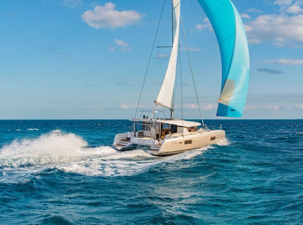 Lagoon 42 | Sunshine