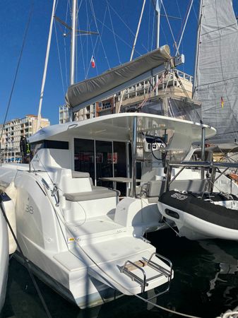 Lagoon 38 | Ella