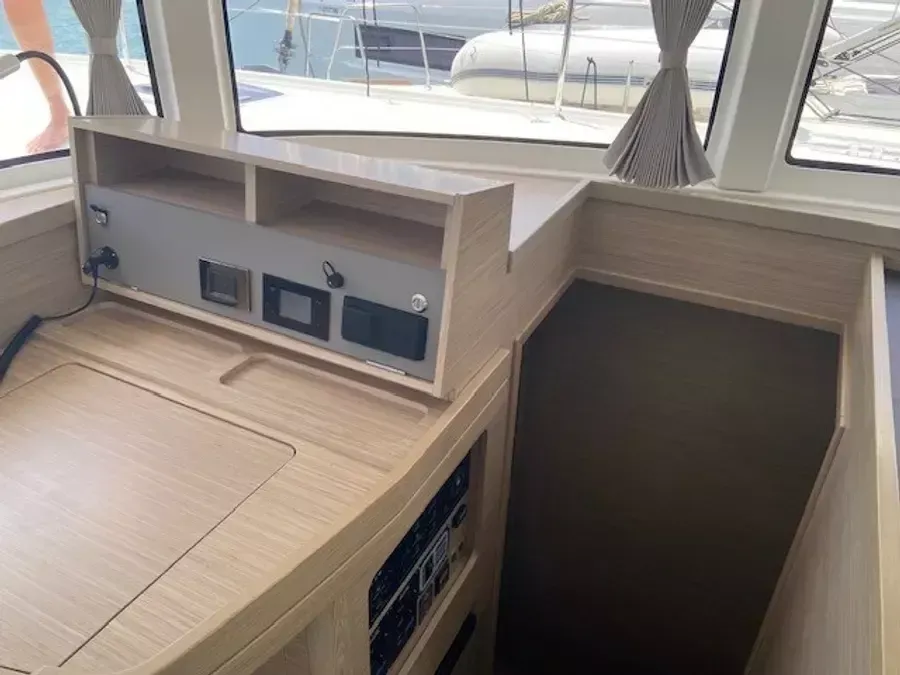 Lagoon 42 | Laurencia