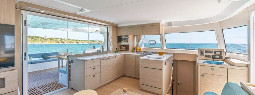 Lagoon 47 | Nava