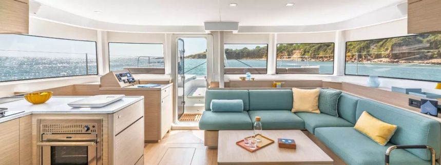 Lagoon 47 | Nava